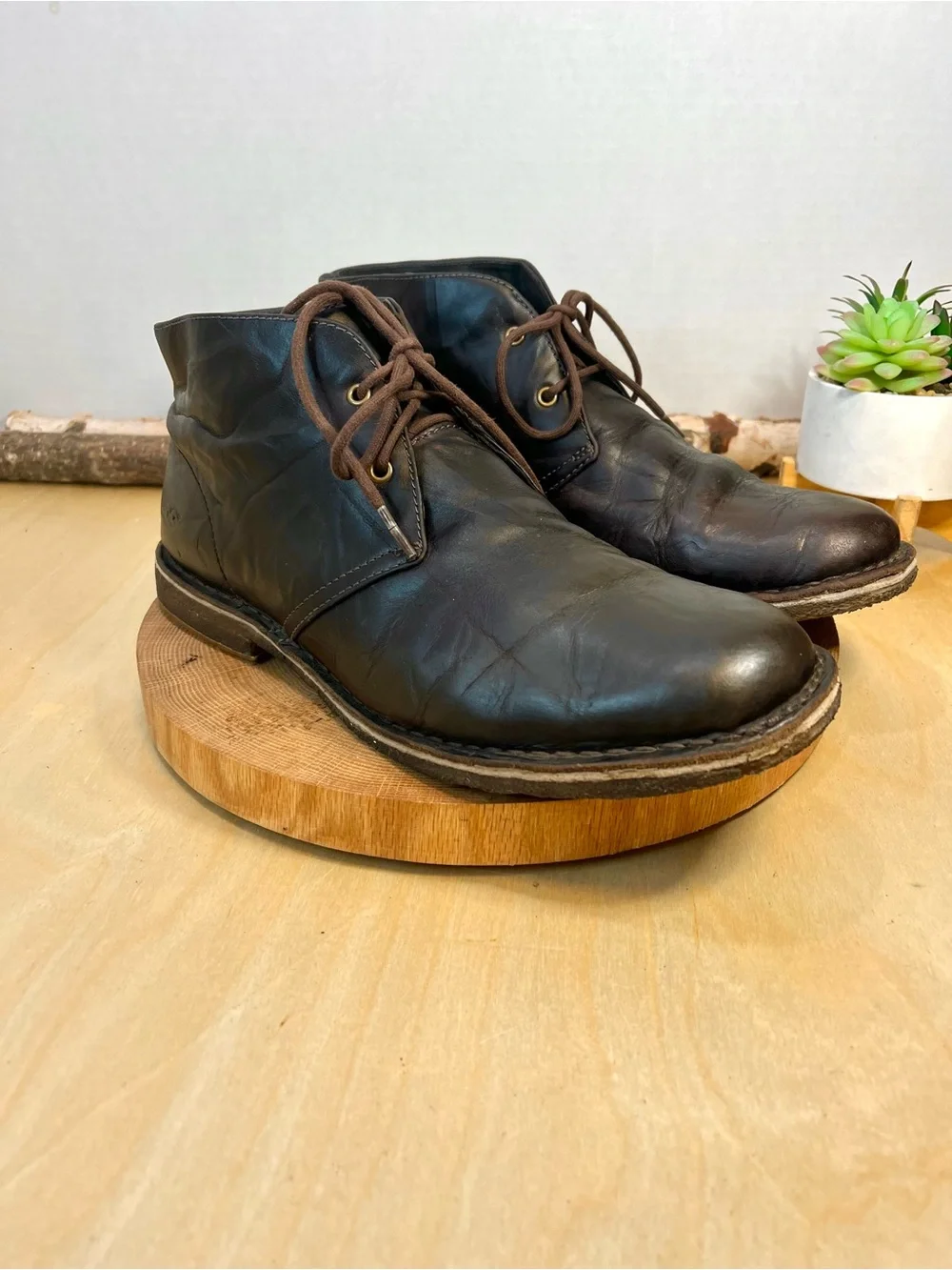 UGG | Leighton Men's Leather Chukka SN 3275 Size 11 Brown